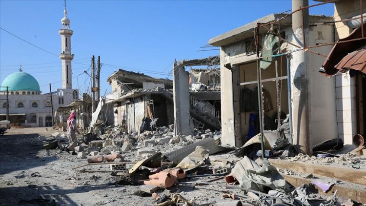 قوات النظام تجدد قصفها على قرى وبلدات مدينة إدلب شمال غرب سوريا