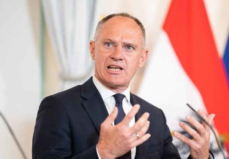 وزير داخلية  النمسا يبدي رغبته في تشديد سياسة اللجوء على السوريين