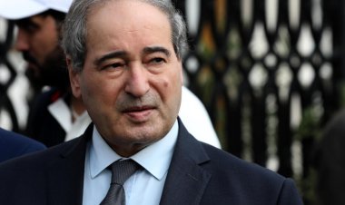 انسحاب فيصل المقداد من القمة أثناء كلمة وزير الخارجية التركي رسالة متناقضة في حيال عملية التطبيع بين البلدين