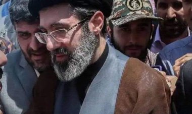 ‏أعلنت إيران اختيارها مجتبى، نجل آية الله علي خامنئي، خليفةً له—رويترز