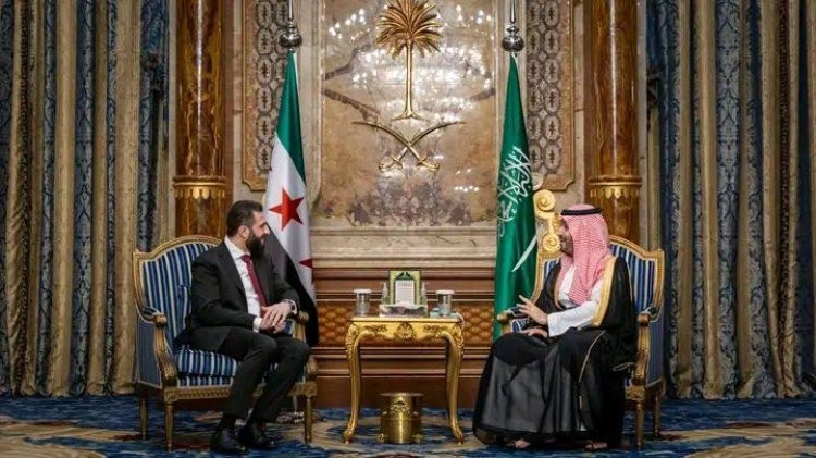 الشرع يلتقي محمد بن سلمان في جدة لبحث العلاقات والتطورات الإقليمية