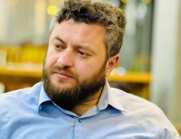 الهلالي: العربية اللغة الرسمية الوحيدة والقوانين الحالية لا تسمح بتجاوز ذلك