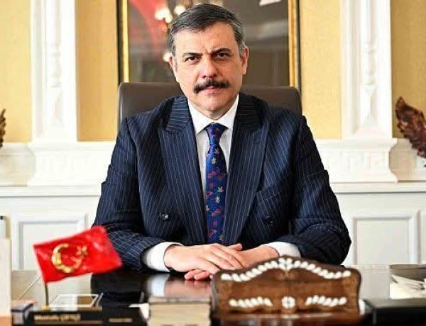 تركيا تعفي السوريين المشمولين بالحماية المؤقتة من تصريح العمل