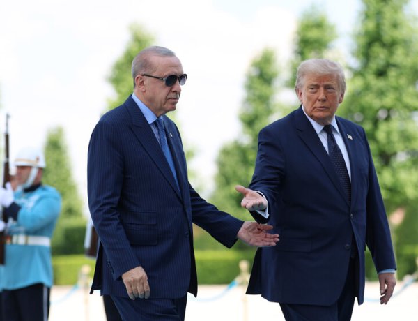 ترامب يشيد بأردوغان من تركيا: "صديق مقرّب وعلاقتنا ممتازة"