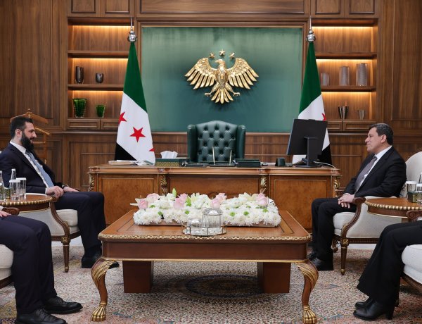 الشرع يستقبل مظلوم عبدي في دمشق.. بحث استكمال اتفاق 29 كانون الثاني