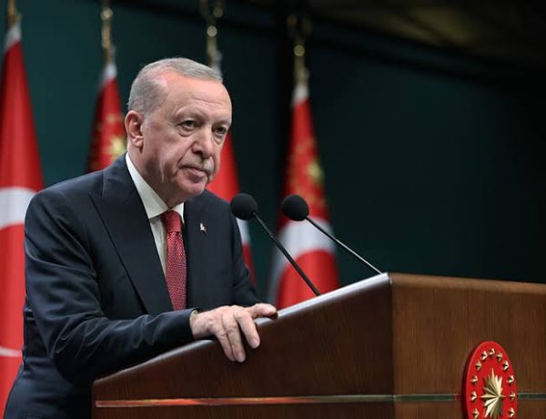 أردوغان يدين هجمات الحوثيين على السعودية ويؤكد تضامن تركيا مع المملكة