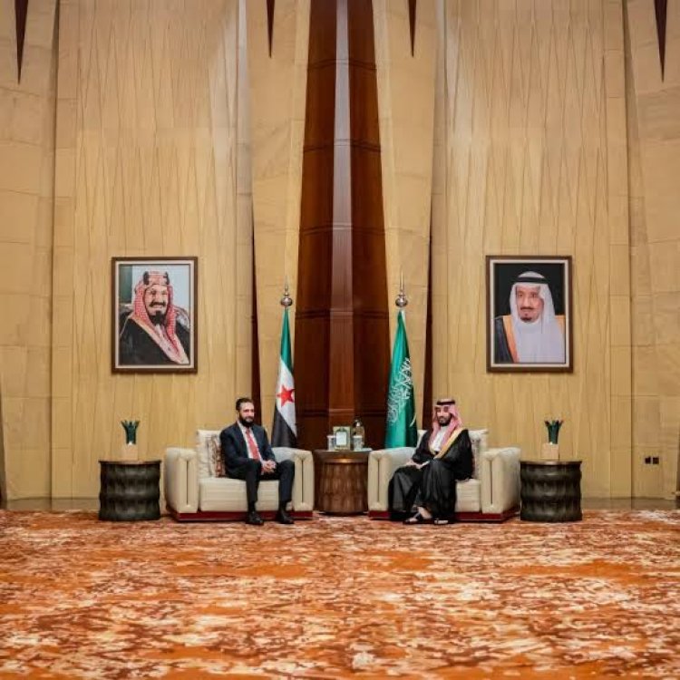 الرئيس أحمد الشرع يلتقي ولي العهد السعودي محمد بن سلمان في الرياض