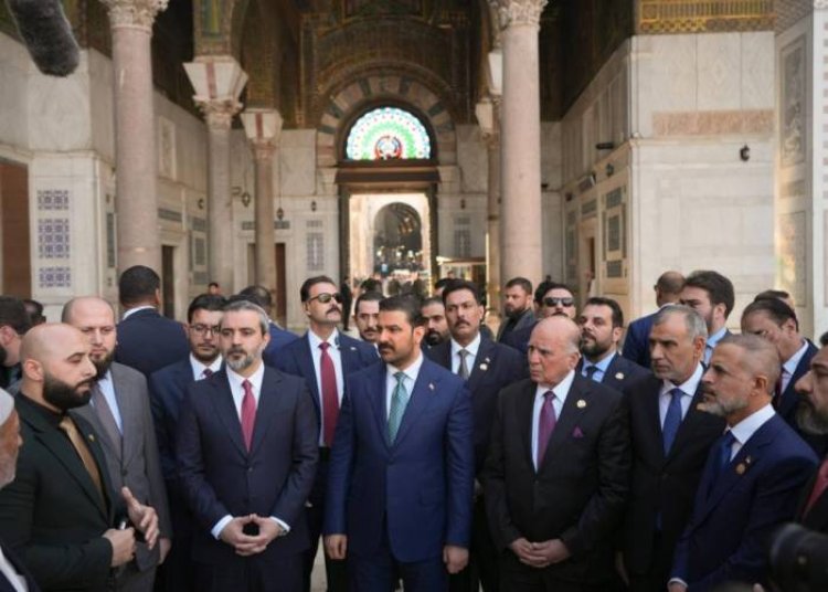 ئيس الوزراء العراقي يتبرع بـ10 ملايين دولار لمرقد السيدة زينب والجامع الأموي في دمشق