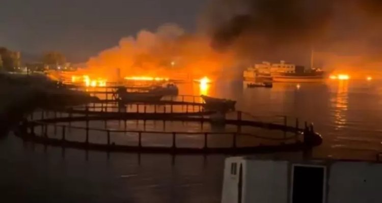 الحرس الثوري الإيراني يعلن انفجار ناقلة رابعة إثر اصطدامها بلغم بحري في مضيق هرمز